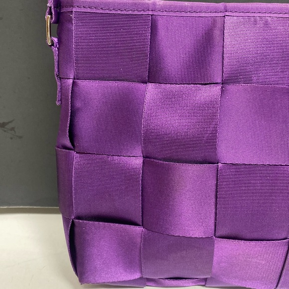 COMELY Seatbelt Crossbody Bag Zippered Purple Purse - Picture 6 of 17